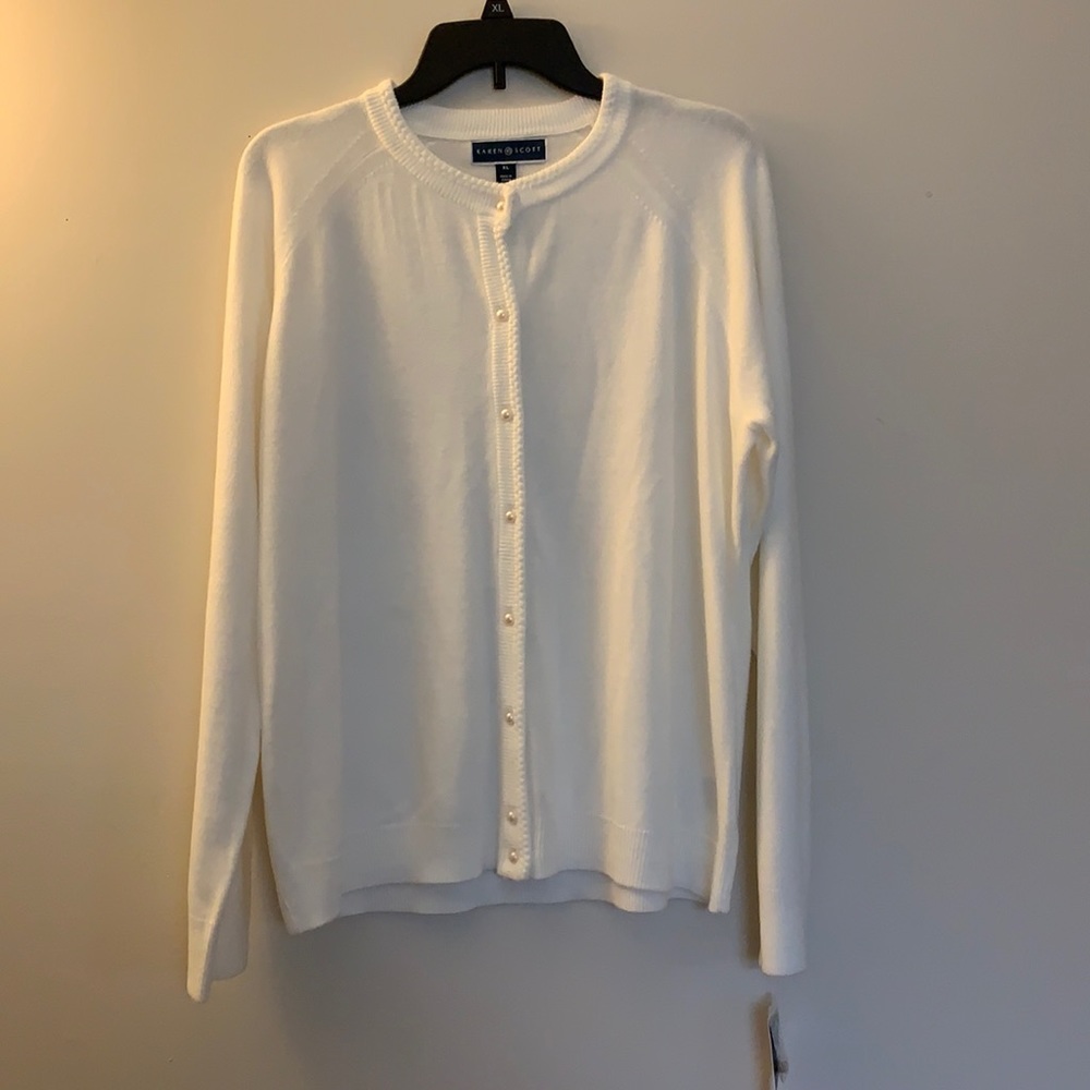Women’s cardigan